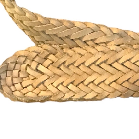 Vintage Woven Woman’s Leather Belt Large Etched Brass Buckle OS main image 4